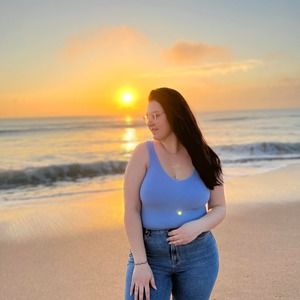 Meet your Posher, Gillian